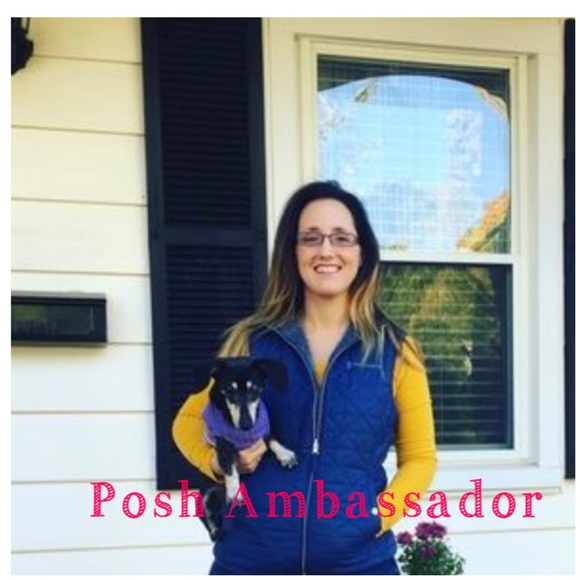 Meet your Posher, Holly - Picture 1 of 2